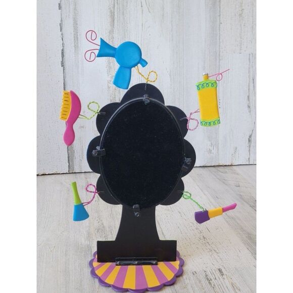 Girl power Beauty Queen photo frame makeup hairspray brush home decor - Picture 9 of 10